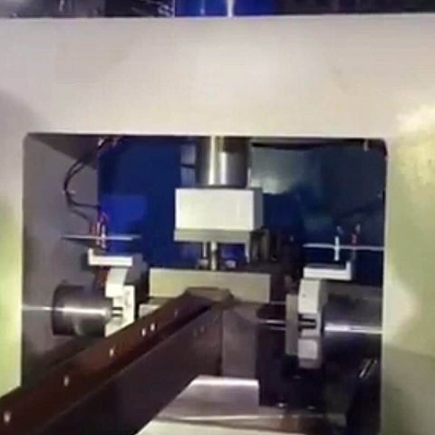 Три дирецитона NC Напълно автоматична щанцова машина за H железен прът